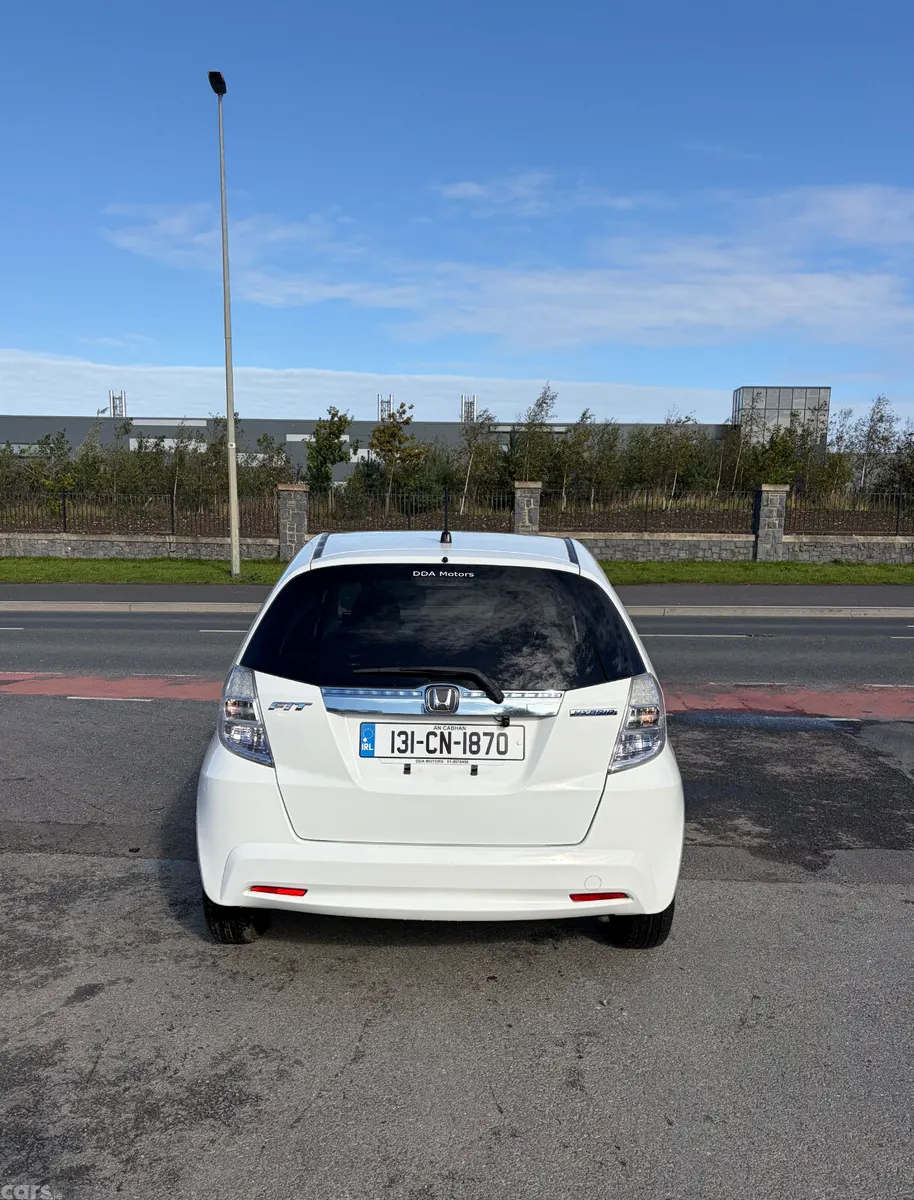 Honda Jazz Hatchback, Petrol Hybrid, 2013, White