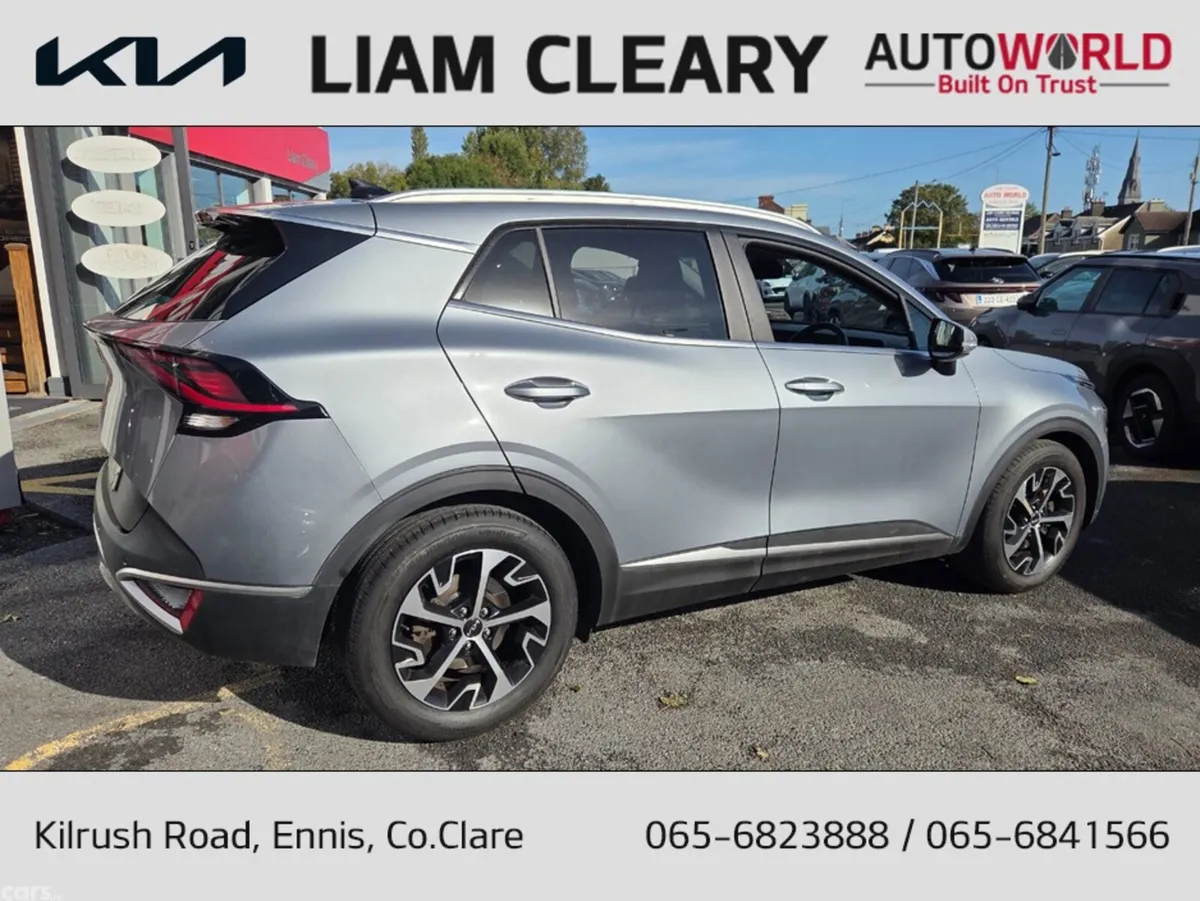 Kia Sportage MPV, Diesel, 2022, Grey