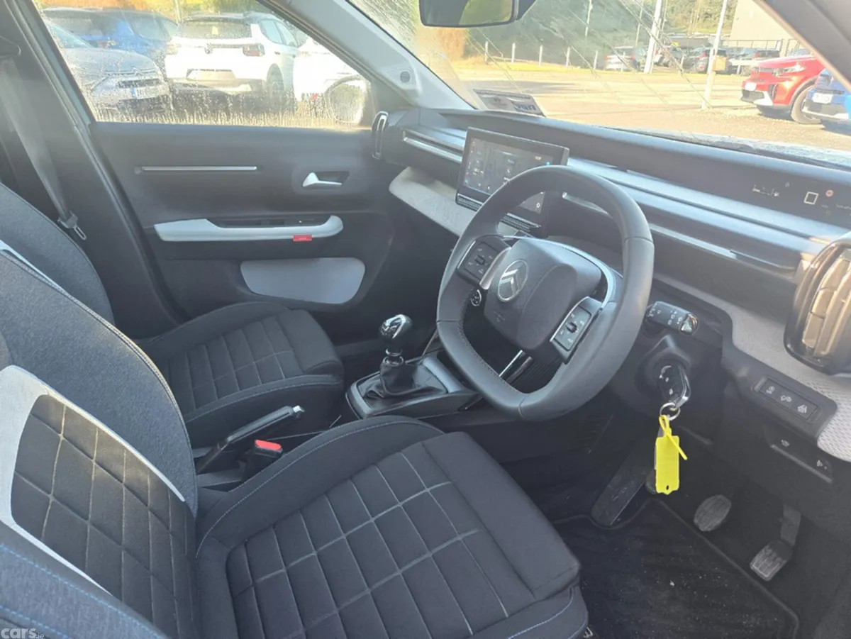 Citroen C3 Hatchback, Petrol, 2026, Blue