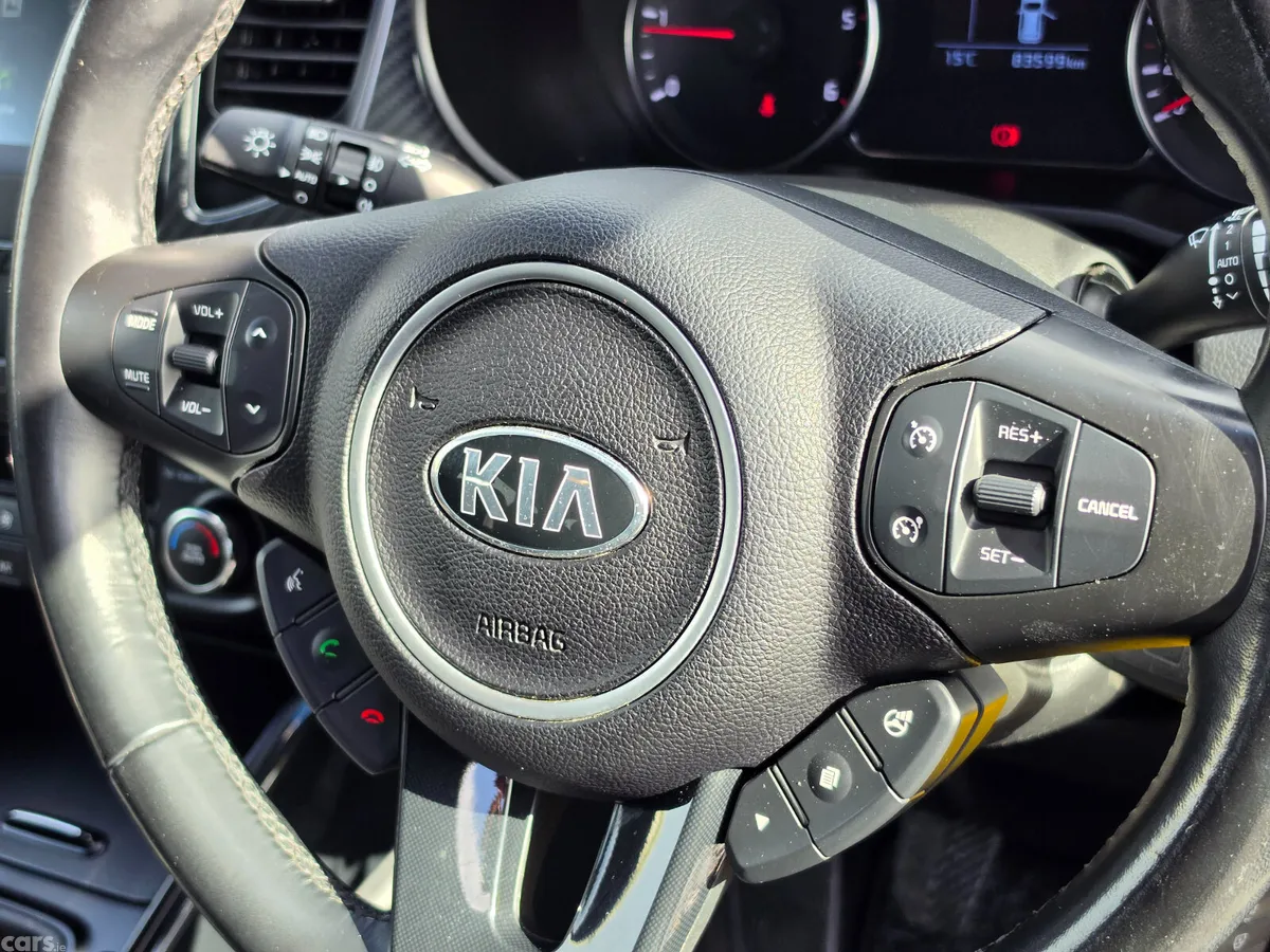 Kia Carens MPV, Diesel, 2017, Black