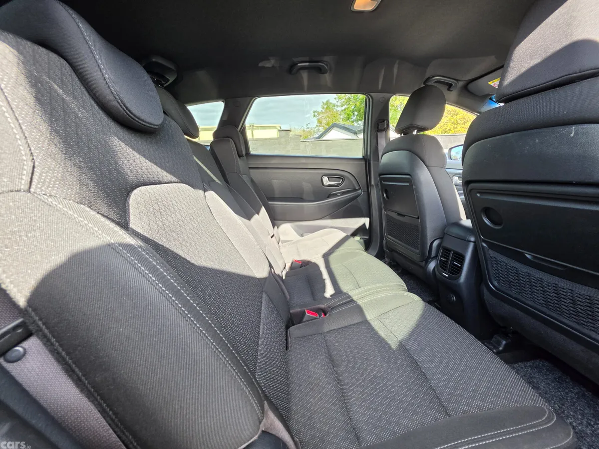 Kia Carens MPV, Diesel, 2017, Black