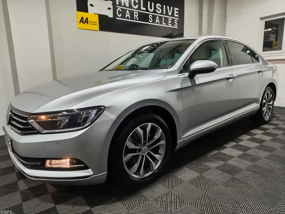 Volkswagen Passat Saloon, Diesel, 2019, Grey
