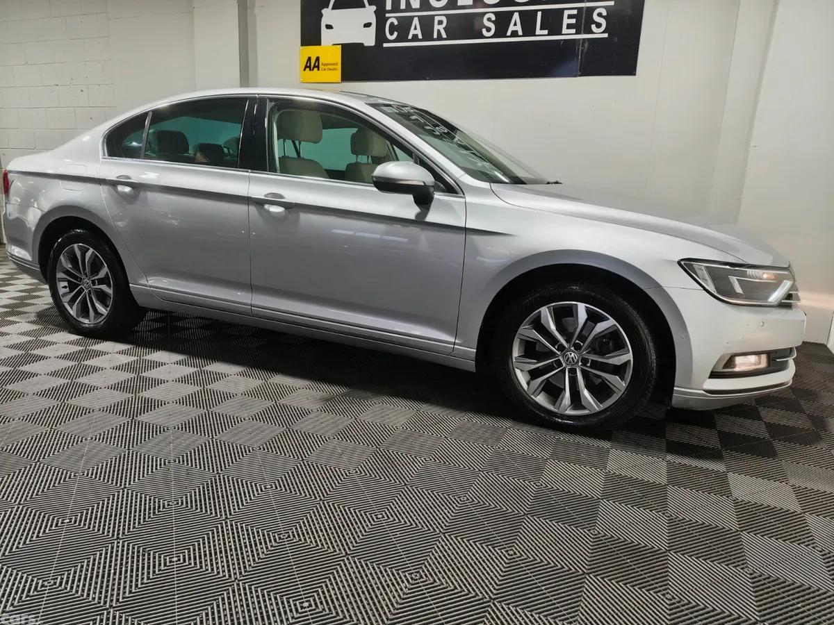 Volkswagen Passat Saloon, Diesel, 2019, Grey