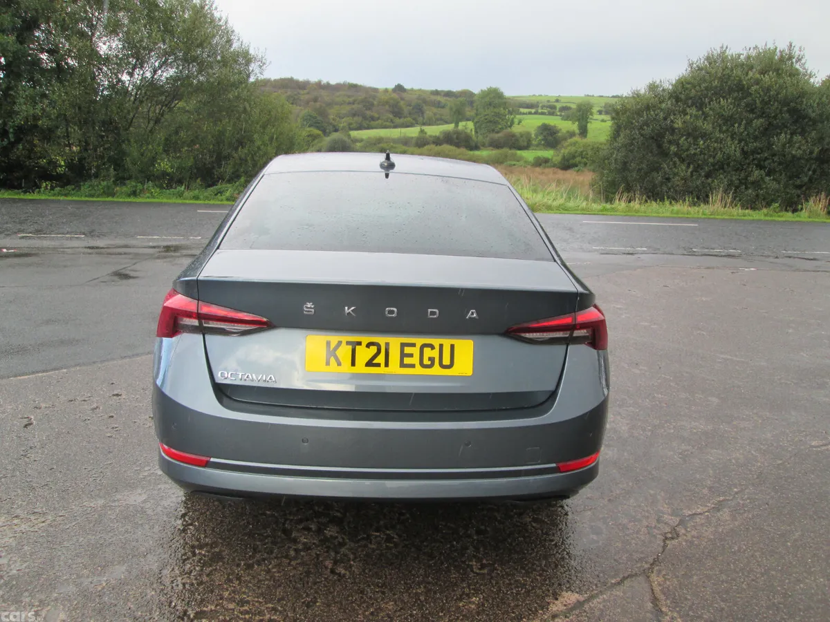 Skoda Octavia Hatchback, Diesel, 2021, Grey