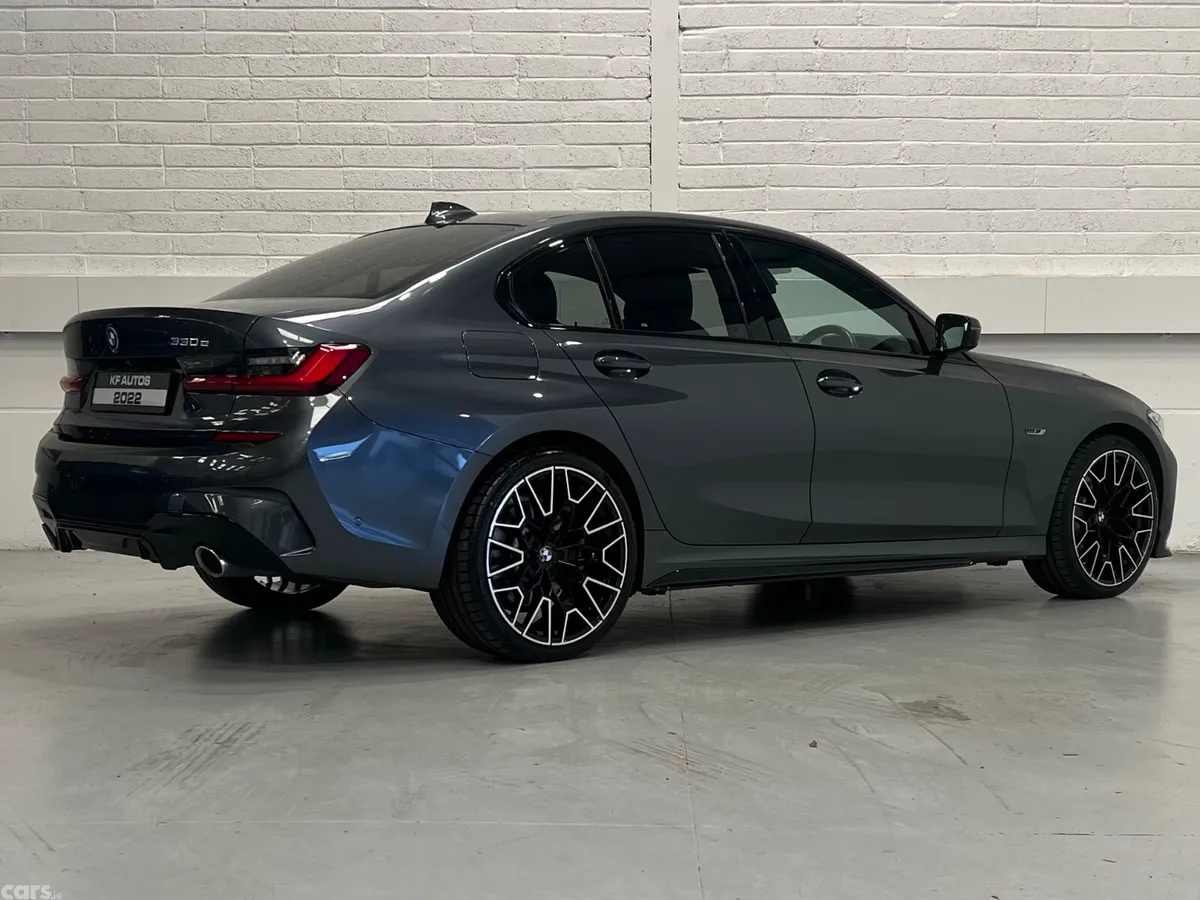 BMW 3-Series Saloon, Petrol Plug-in Hybrid, 2022, Grey