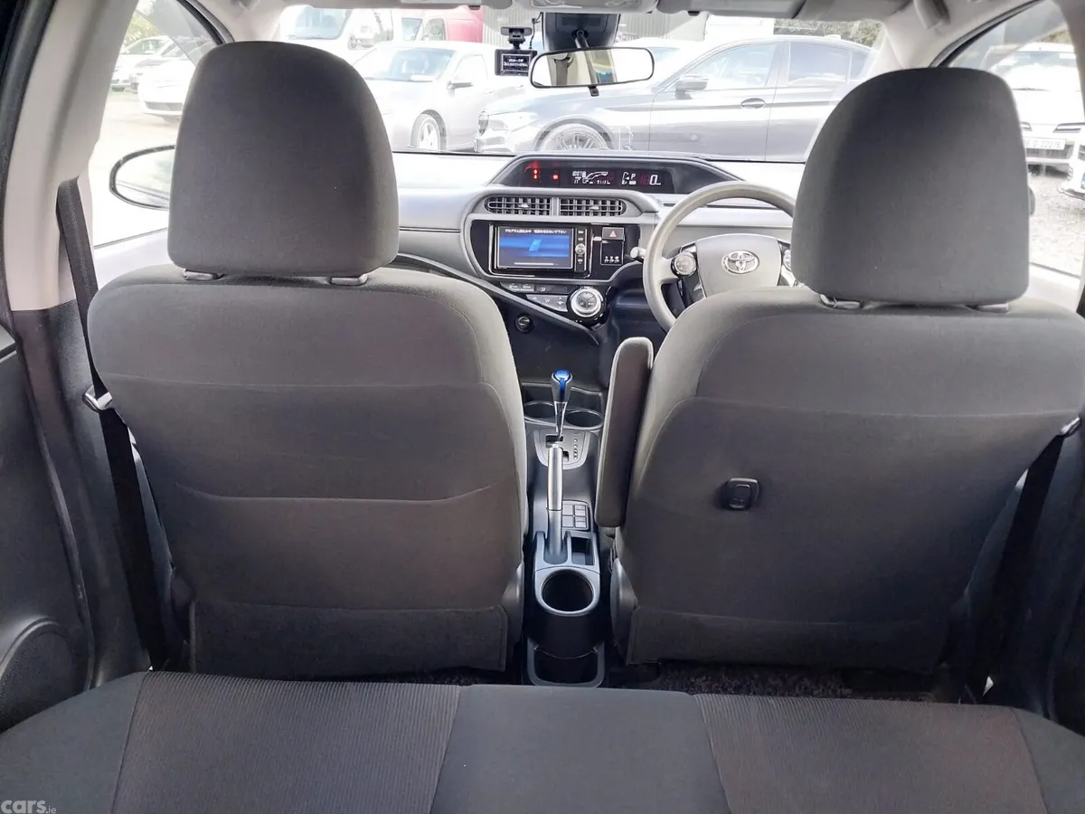 Toyota Aqua Hatchback, Petrol Hybrid, 2016, Blue