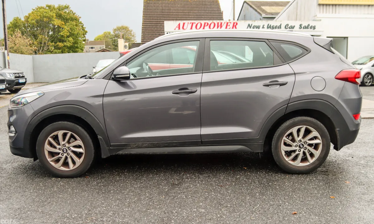 Hyundai Tucson SUV, Diesel, 2016, Grey