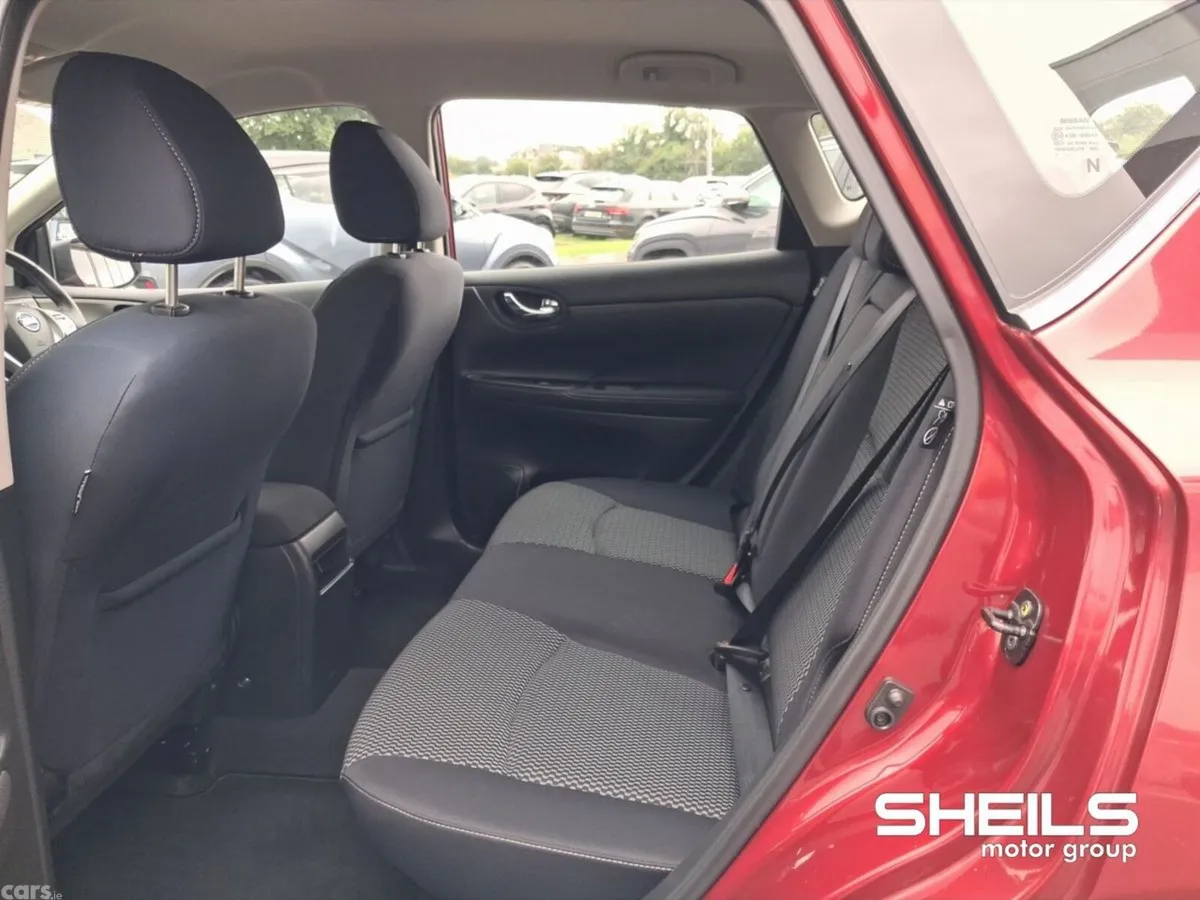 Nissan Pulsar Hatchback, Petrol, 2019, Red