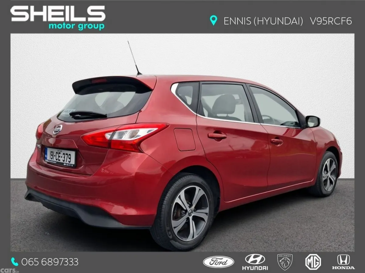 Nissan Pulsar Hatchback, Petrol, 2019, Red