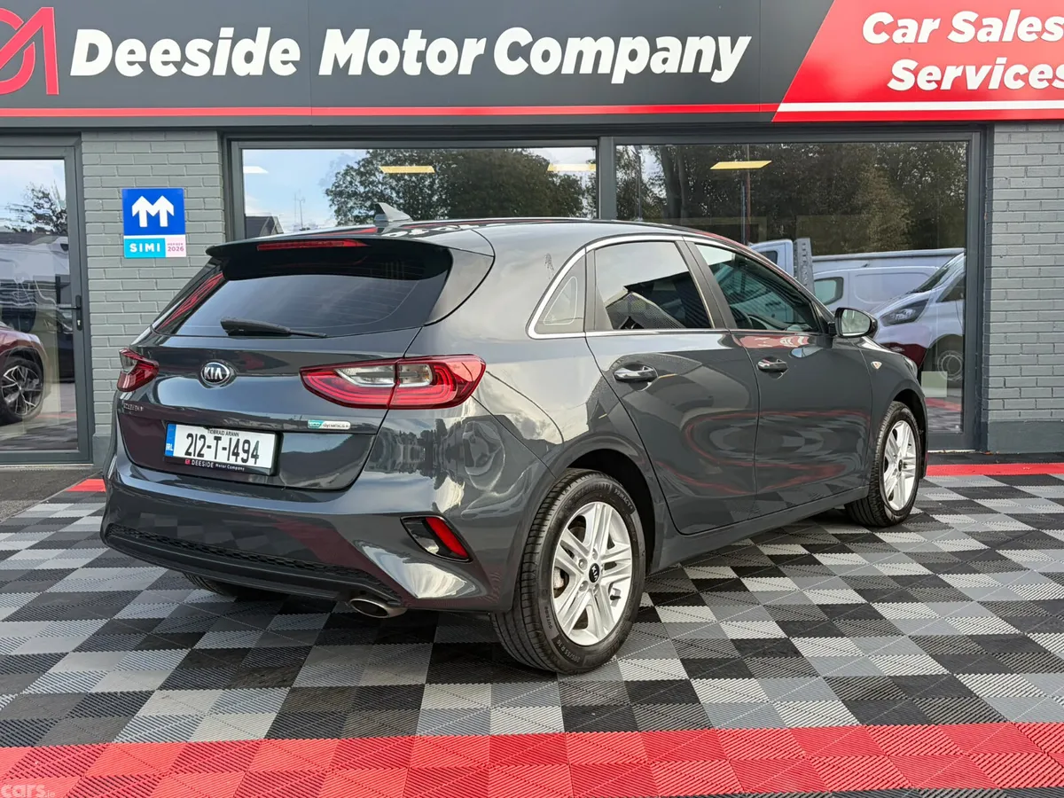 Kia Ceed Hatchback, Diesel Hybrid, 2021, Grey