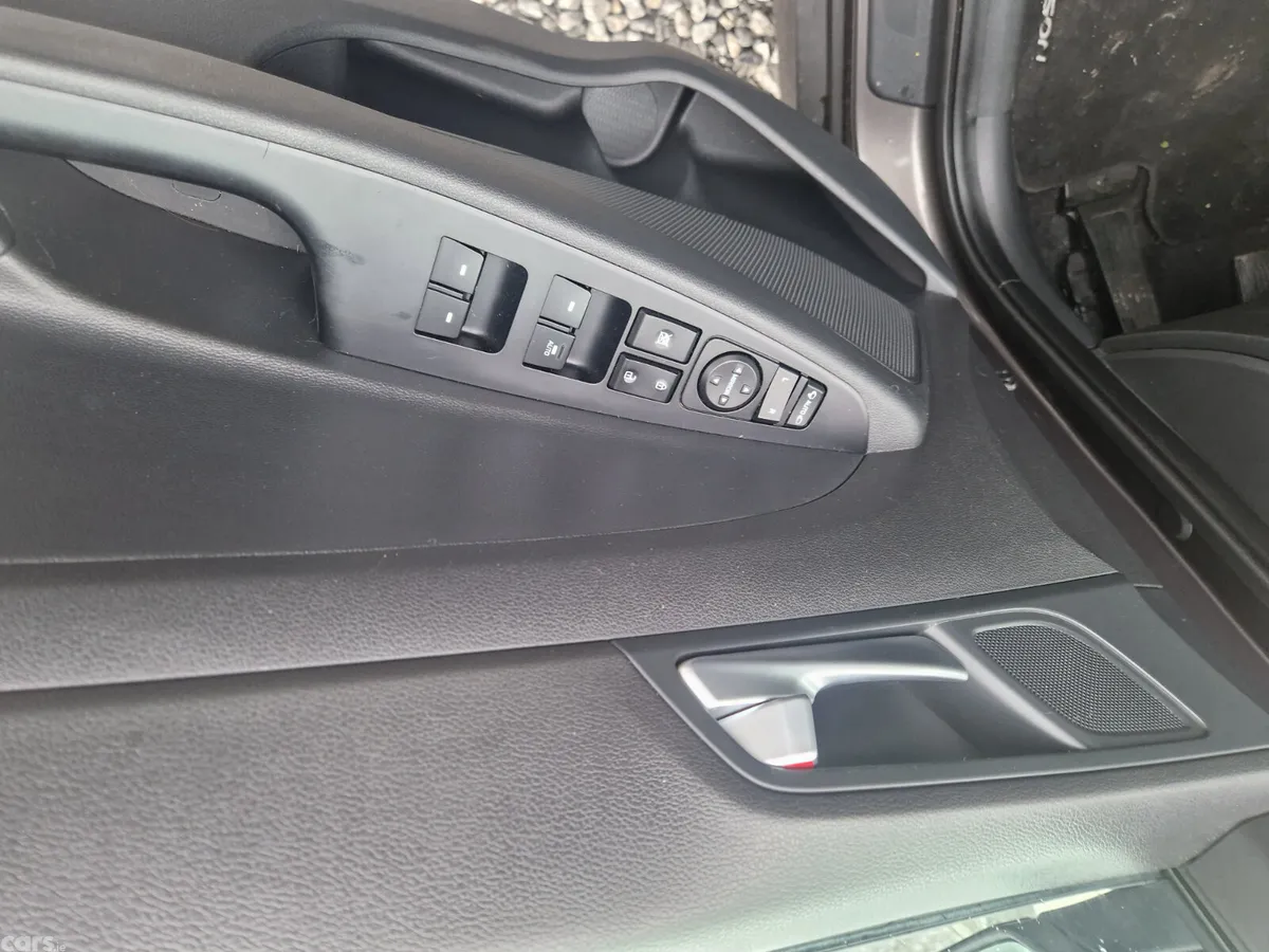 Hyundai Tucson SUV, Diesel, 2017, Brown