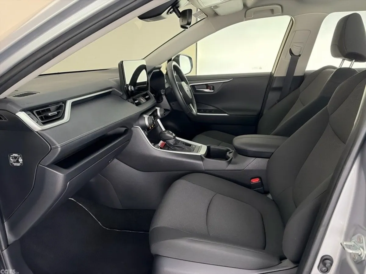 Toyota RAV4 SUV, Petrol Hybrid, 2025, Silver