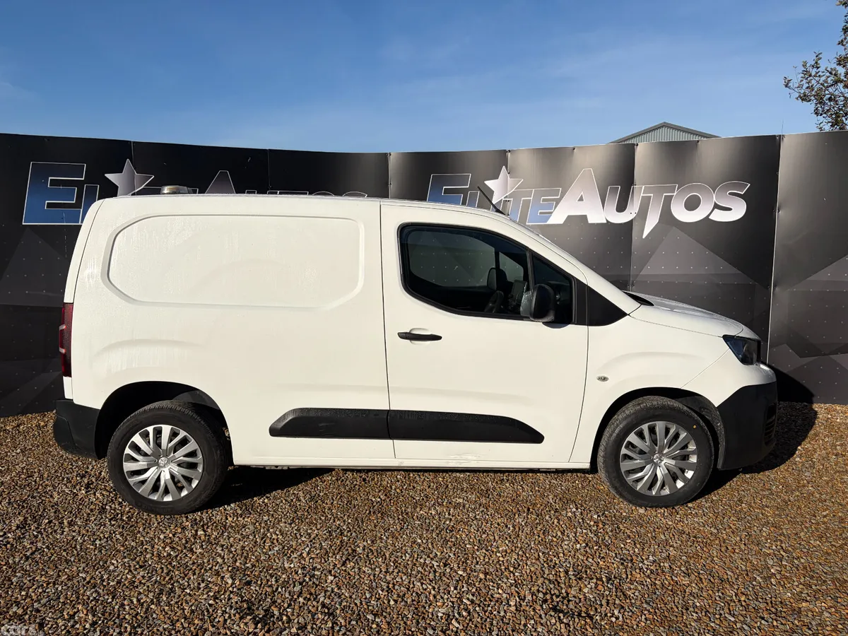 Peugeot Partner Van, Diesel, 2022, White