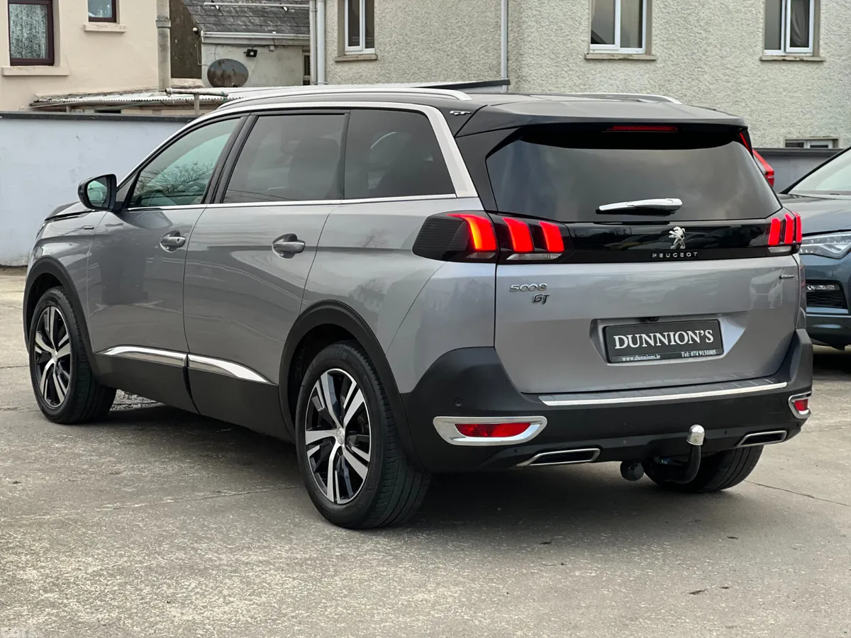 Peugeot 5008 MPV, Diesel, 2019, Grey