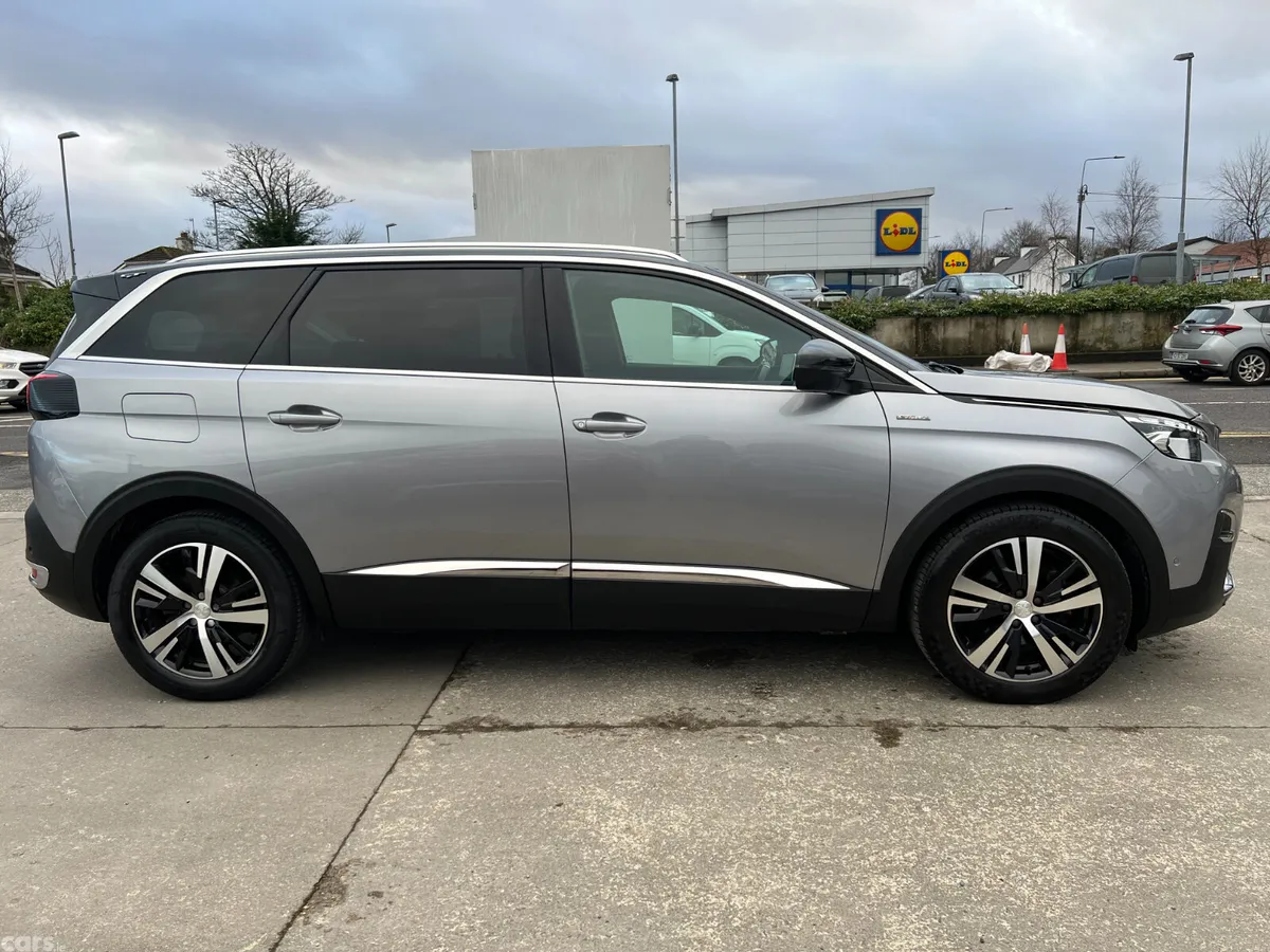 Peugeot 5008 MPV, Diesel, 2019, Grey