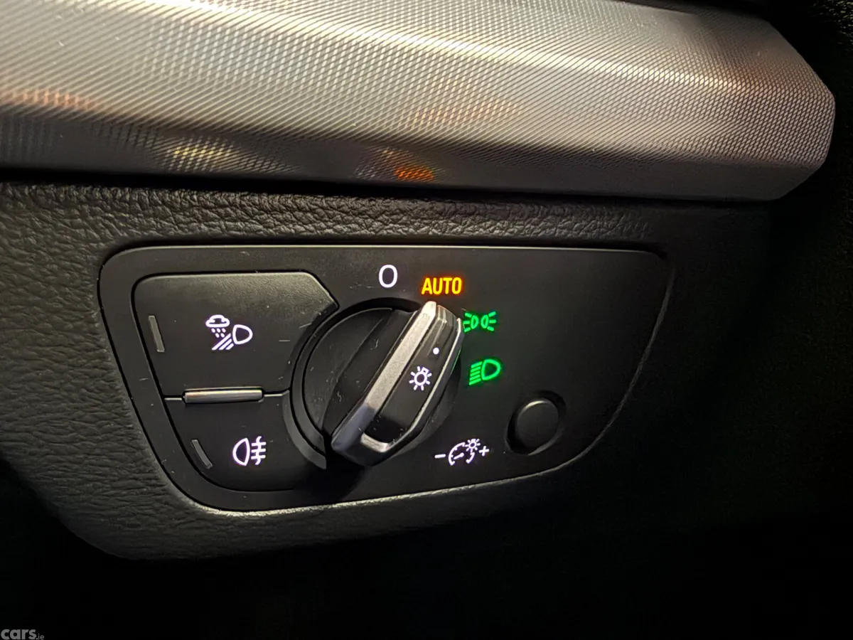 Audi Q5 SUV, Diesel, 2019, Blue