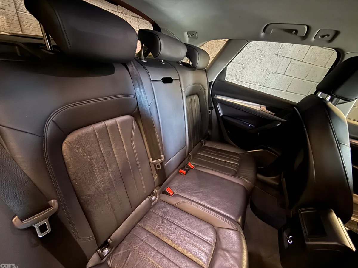 Audi Q5 SUV, Diesel, 2019, Blue