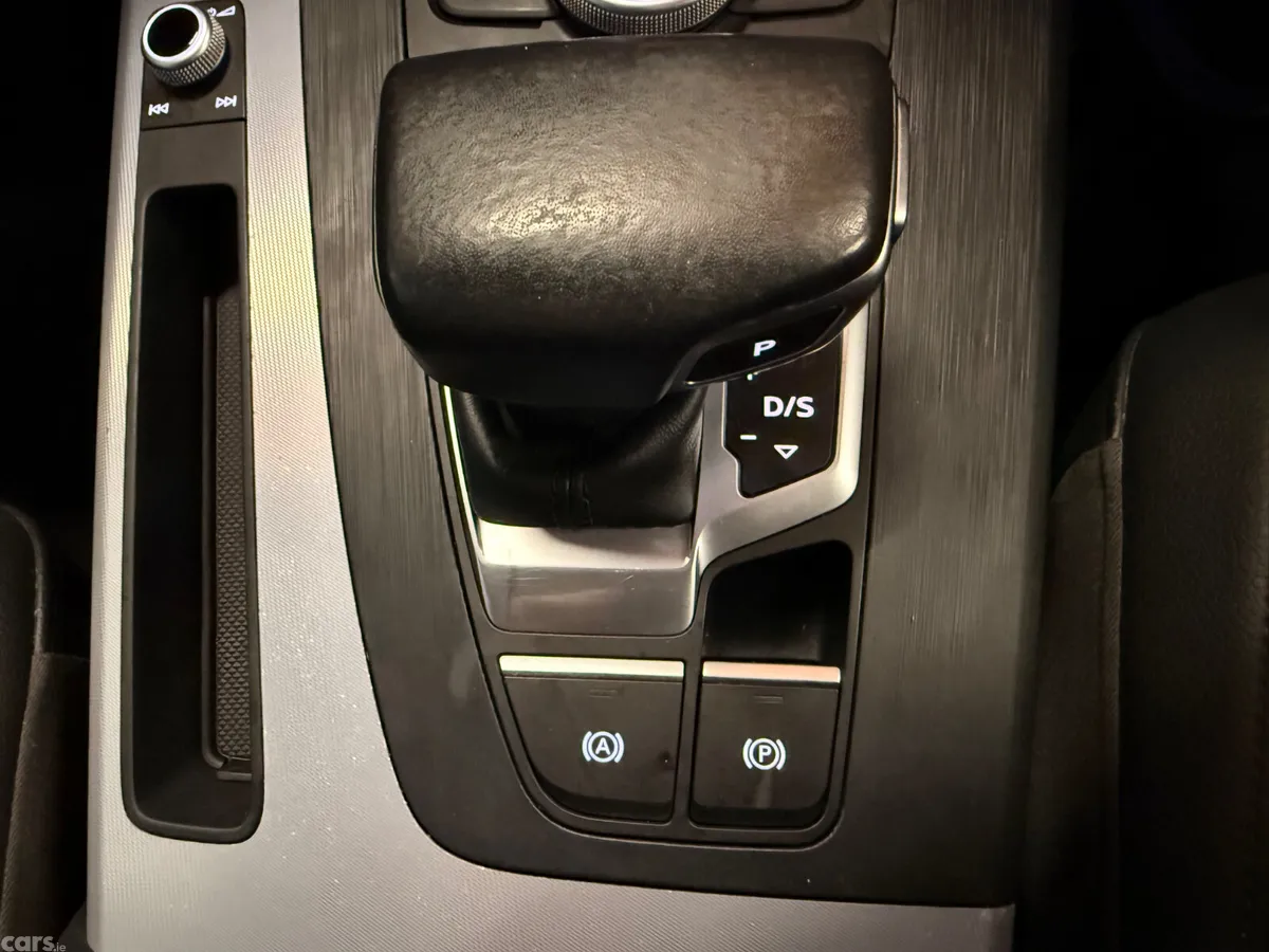 Audi Q5 SUV, Diesel, 2019, Blue