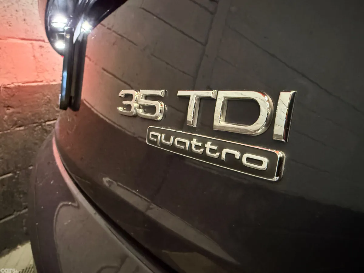 Audi Q5 SUV, Diesel, 2019, Blue