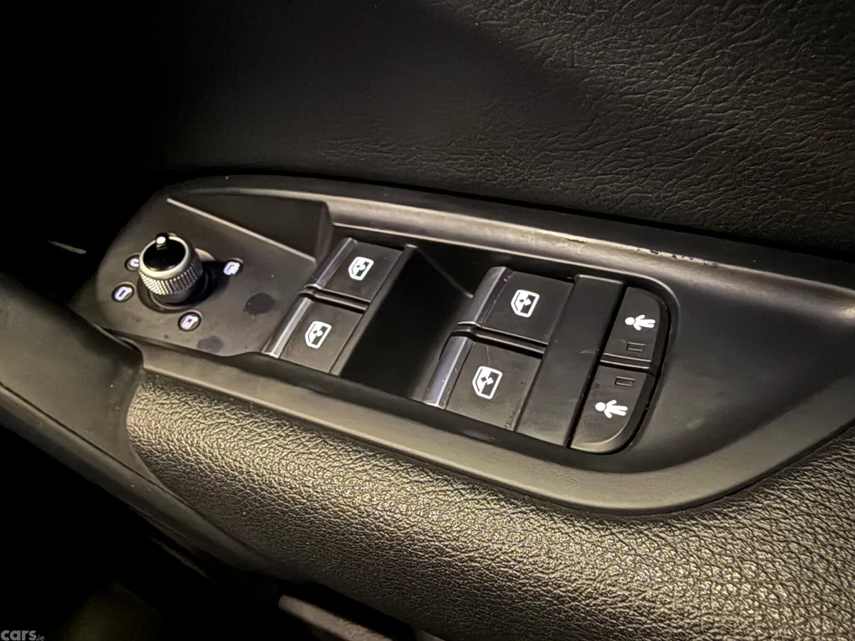 Audi Q5 SUV, Diesel, 2019, Blue