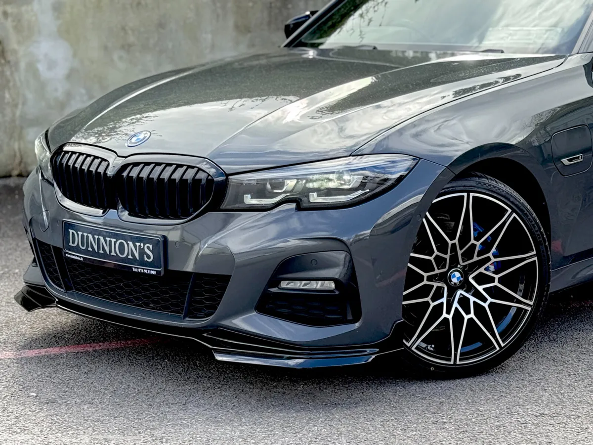 BMW 3-Series Saloon, Petrol Hybrid, 2022, Grey