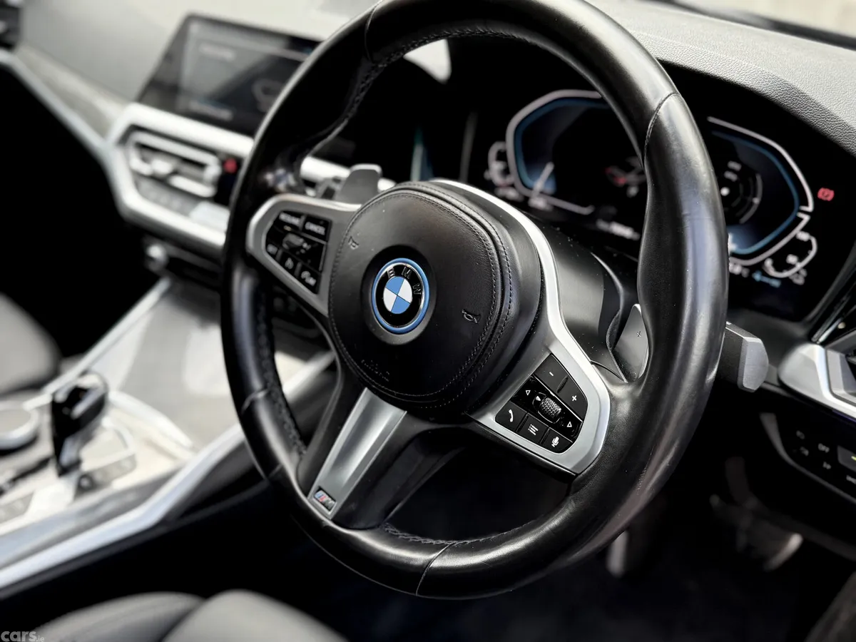 BMW 3-Series Saloon, Petrol Hybrid, 2022, Grey