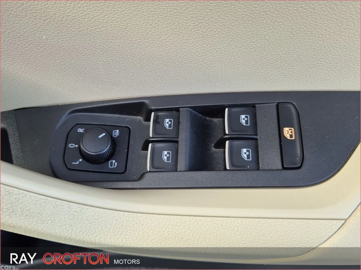 Skoda Karoq Estate, Diesel, 2019, Brown