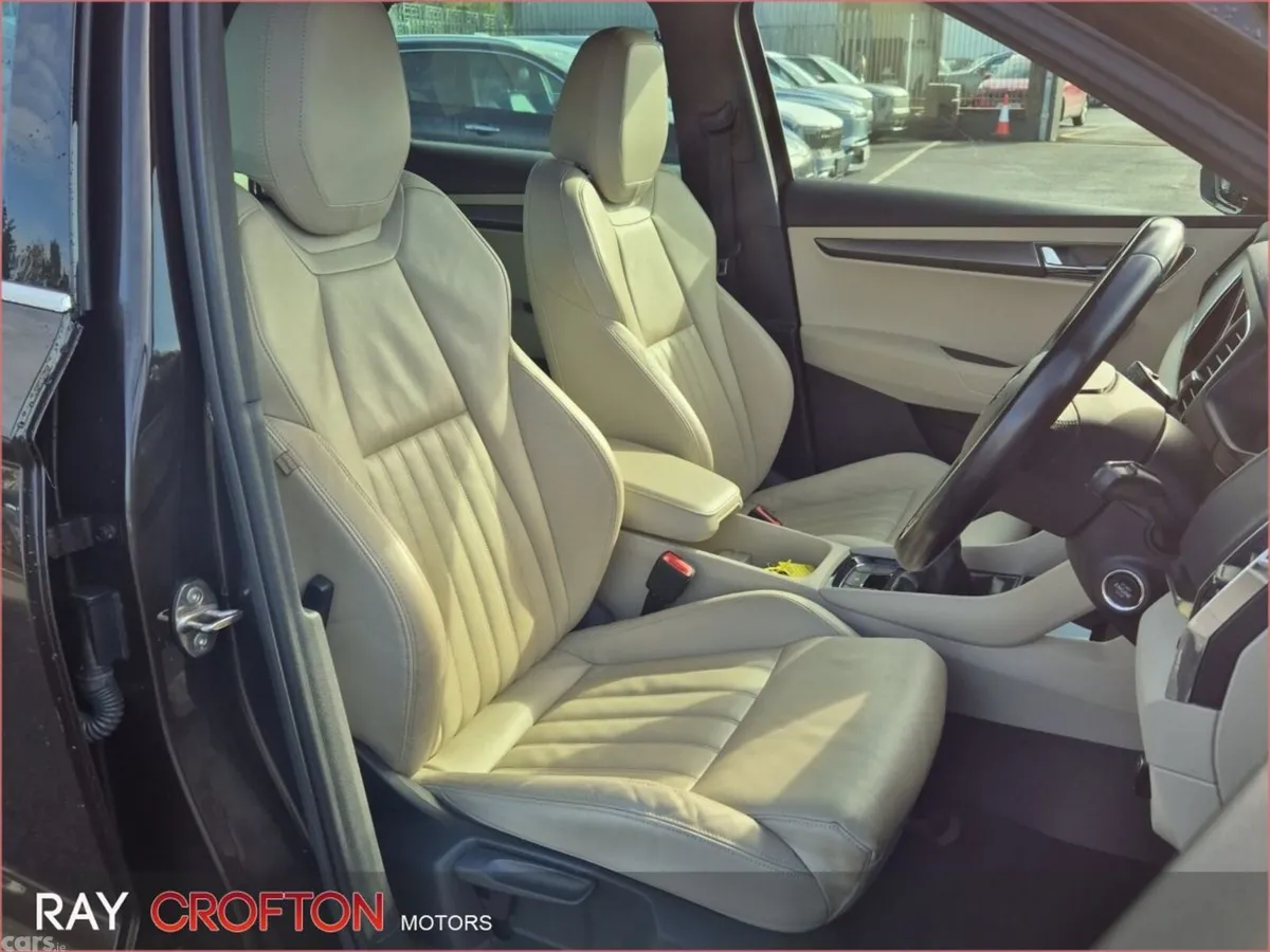 Skoda Karoq Estate, Diesel, 2019, Brown