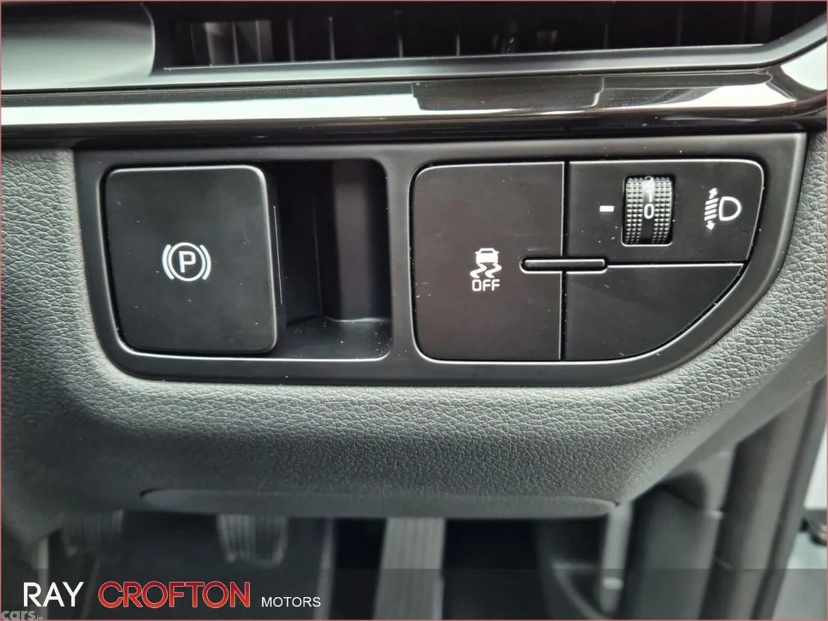 Kia Sportage SUV, Diesel Hybrid, 2026, White