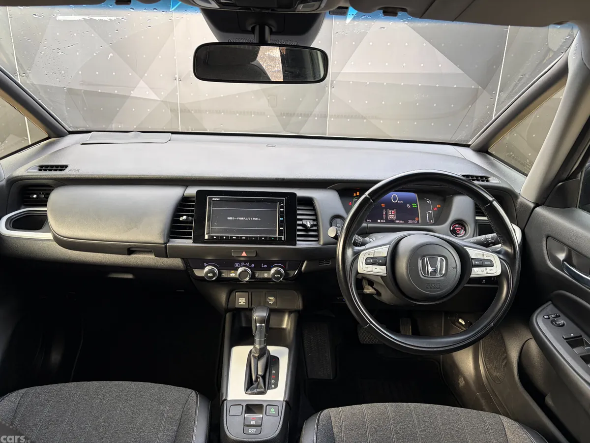 Honda Fit Hatchback, Petrol Hybrid, 2021, White