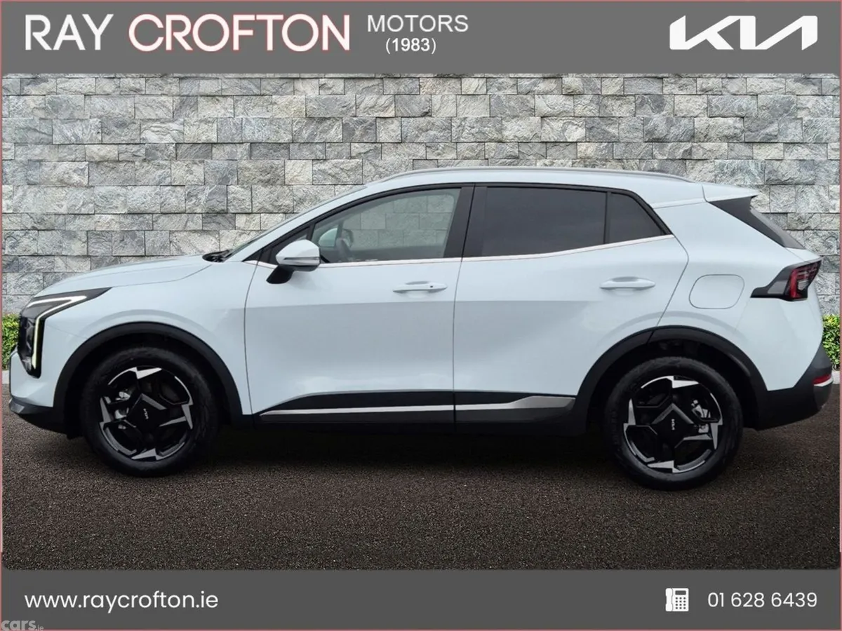 Kia Sportage SUV, Diesel Hybrid, 2026, White