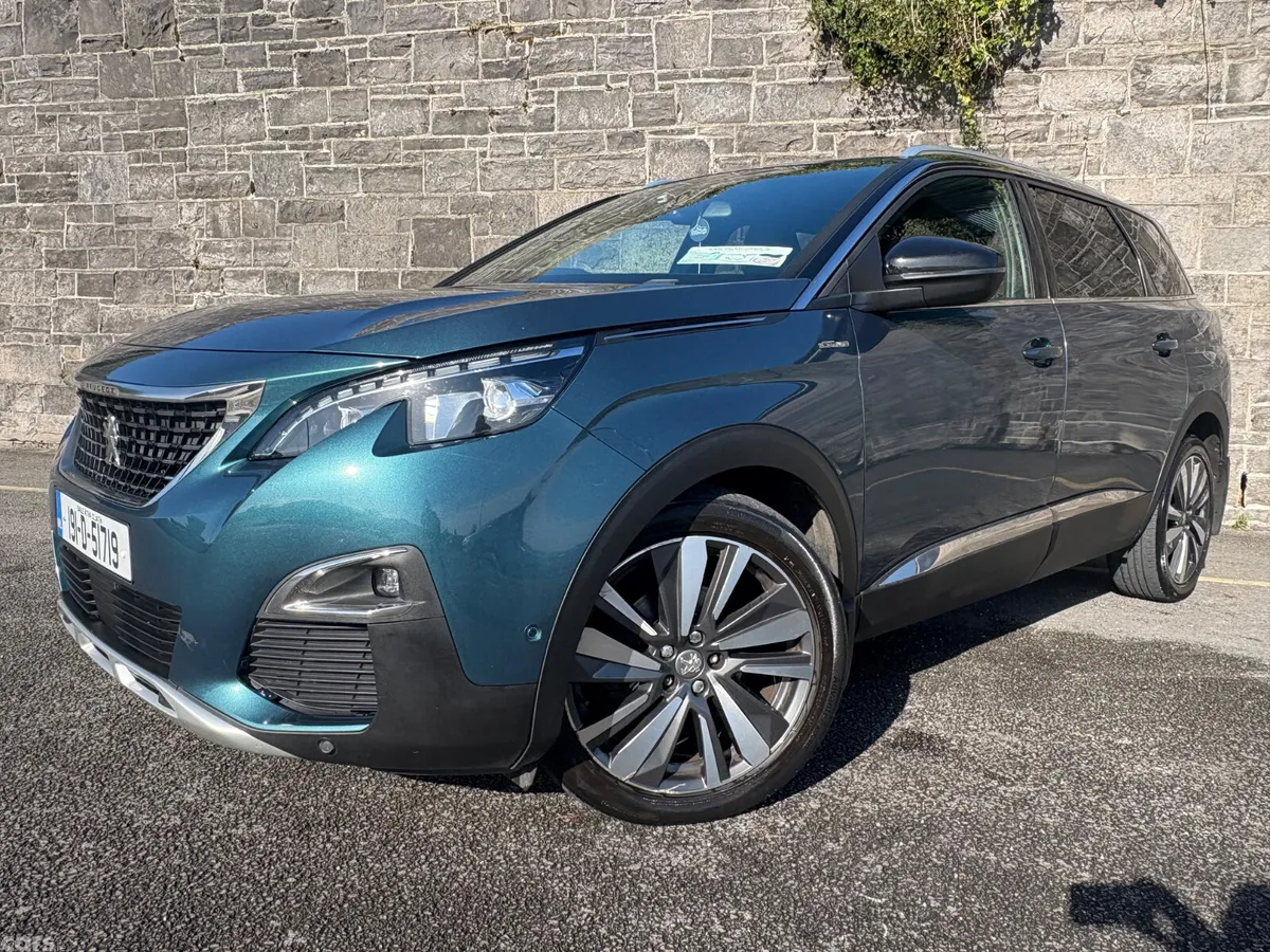 Peugeot 5008 MPV, Diesel, 2019, Green