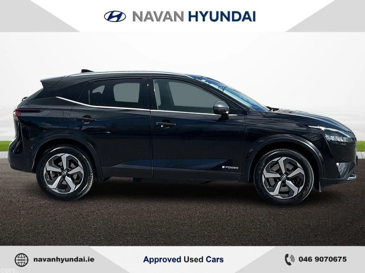 Nissan Qashqai MPV, Petrol Hybrid, 2023, Black