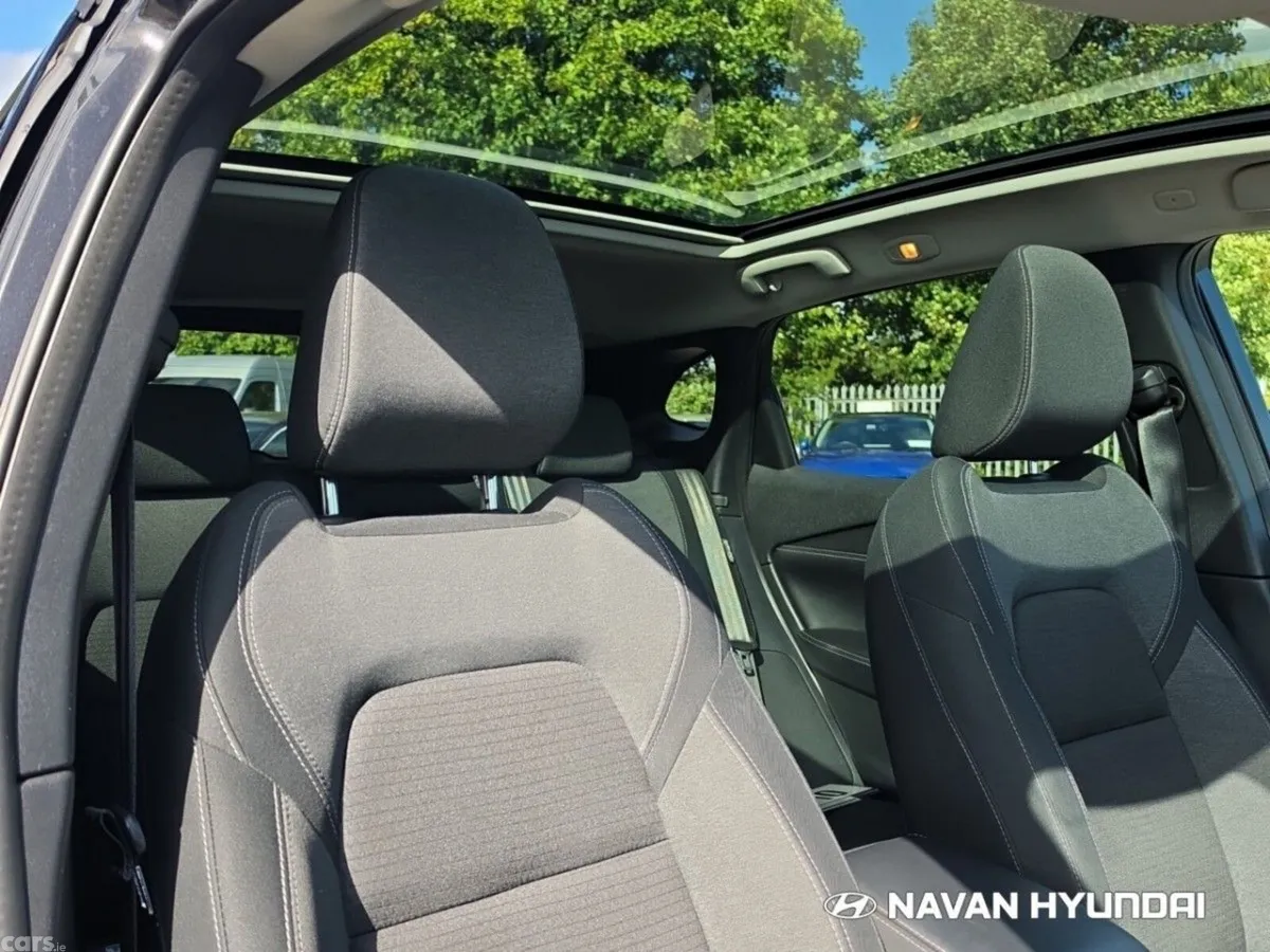 Nissan Qashqai MPV, Petrol Hybrid, 2023, Black