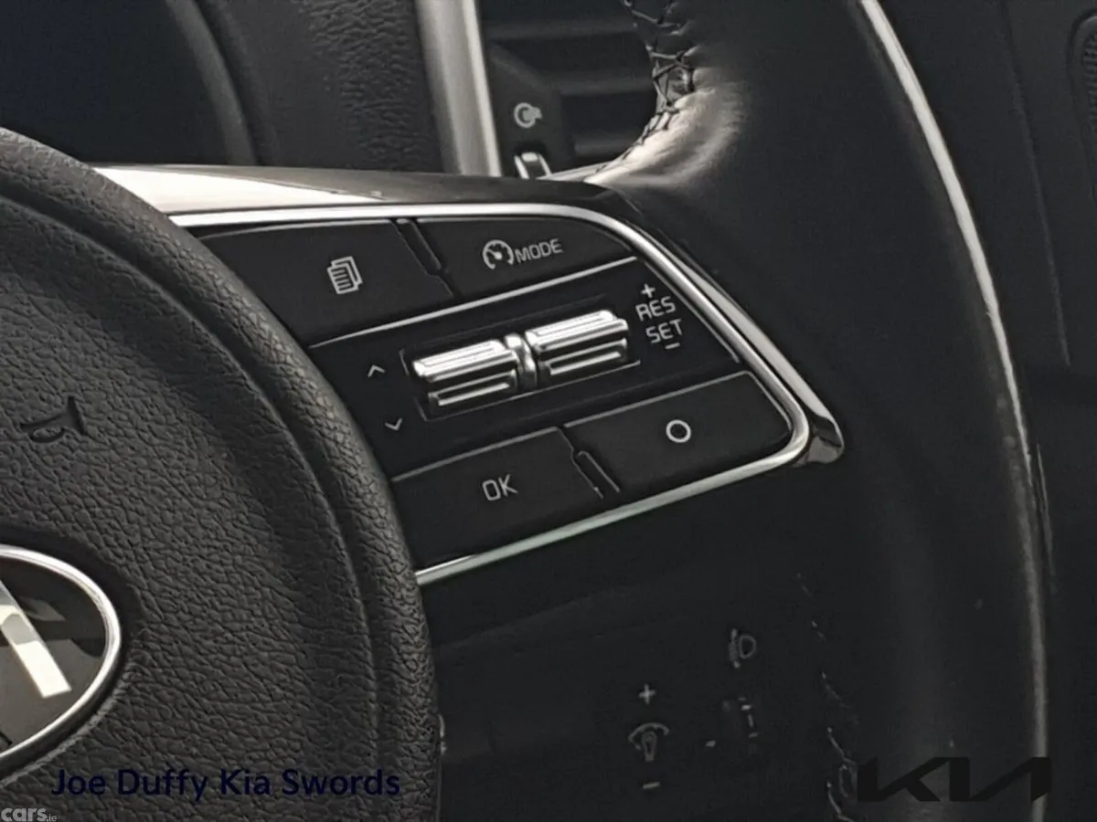 Kia Sportage SUV, Diesel Hybrid, 2021, White