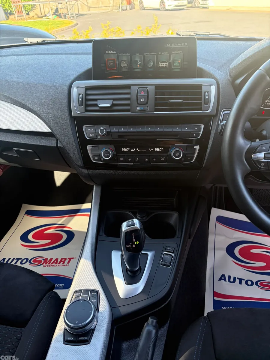 BMW 1-Series Hatchback, Diesel, 2017, Blue