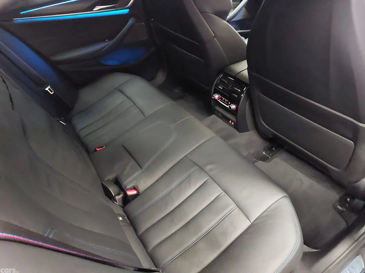 BMW 5-Series Saloon, Petrol Plug-in Hybrid, 2020, Blue