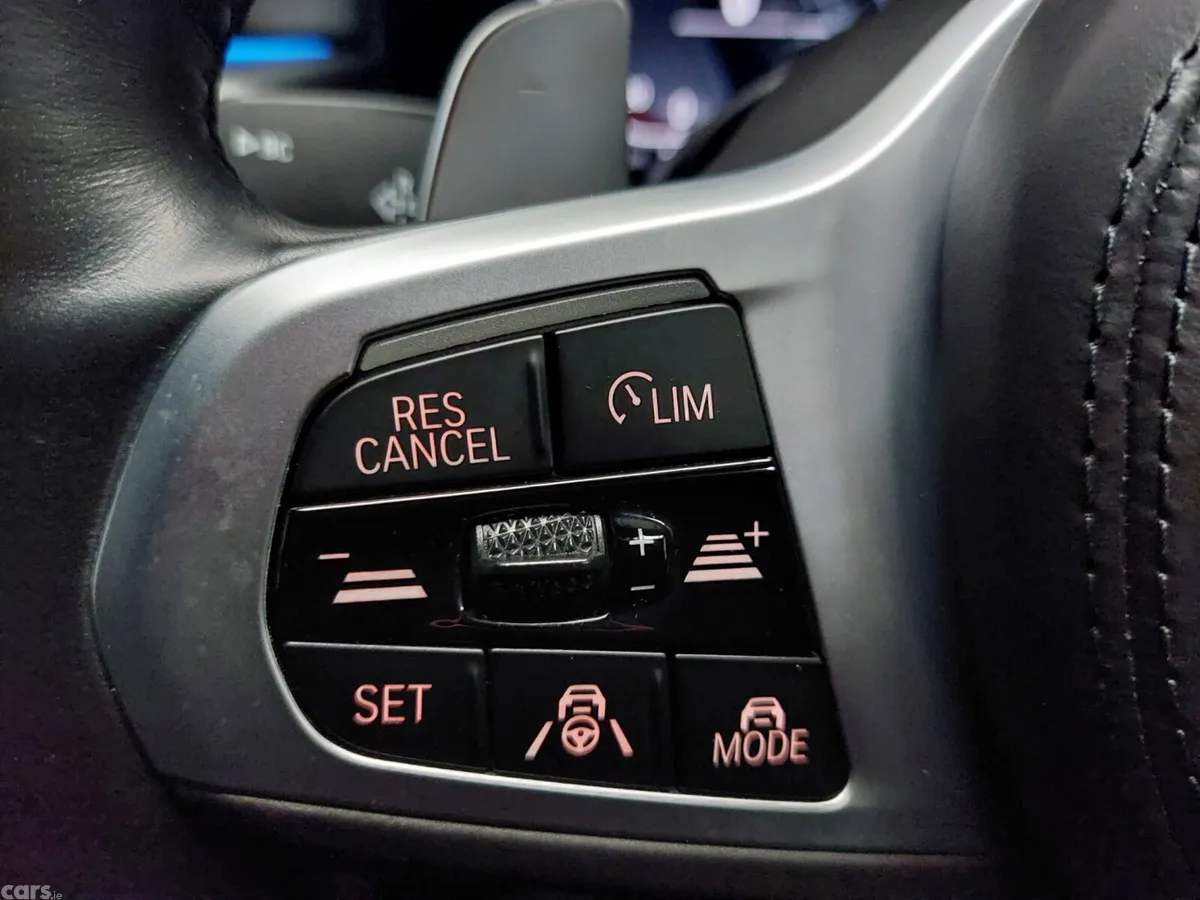 BMW 5-Series Saloon, Petrol Plug-in Hybrid, 2020, Blue