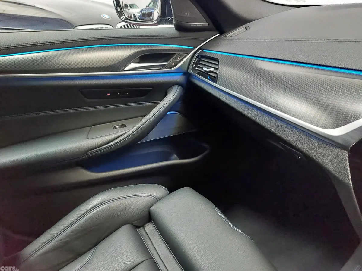 BMW 5-Series Saloon, Petrol Plug-in Hybrid, 2020, Blue