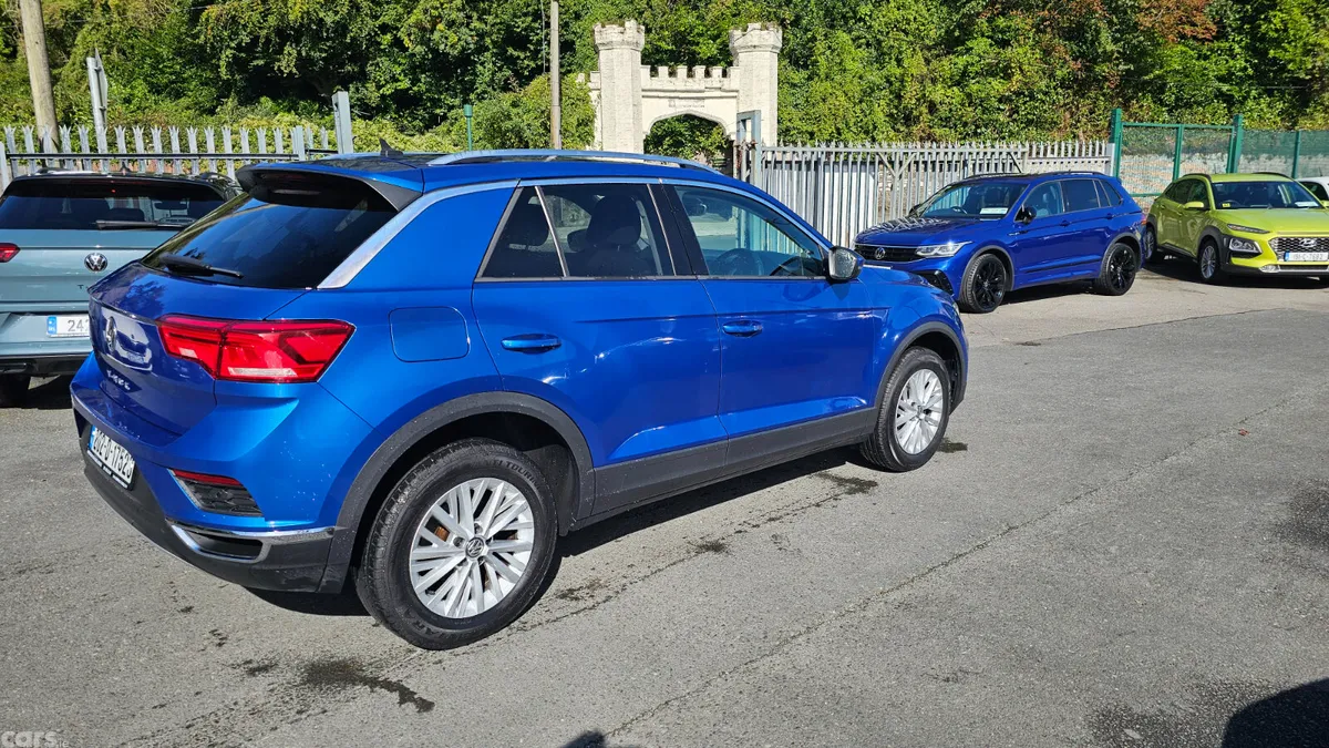 Volkswagen T-Roc SUV, Petrol, 2020, Blue