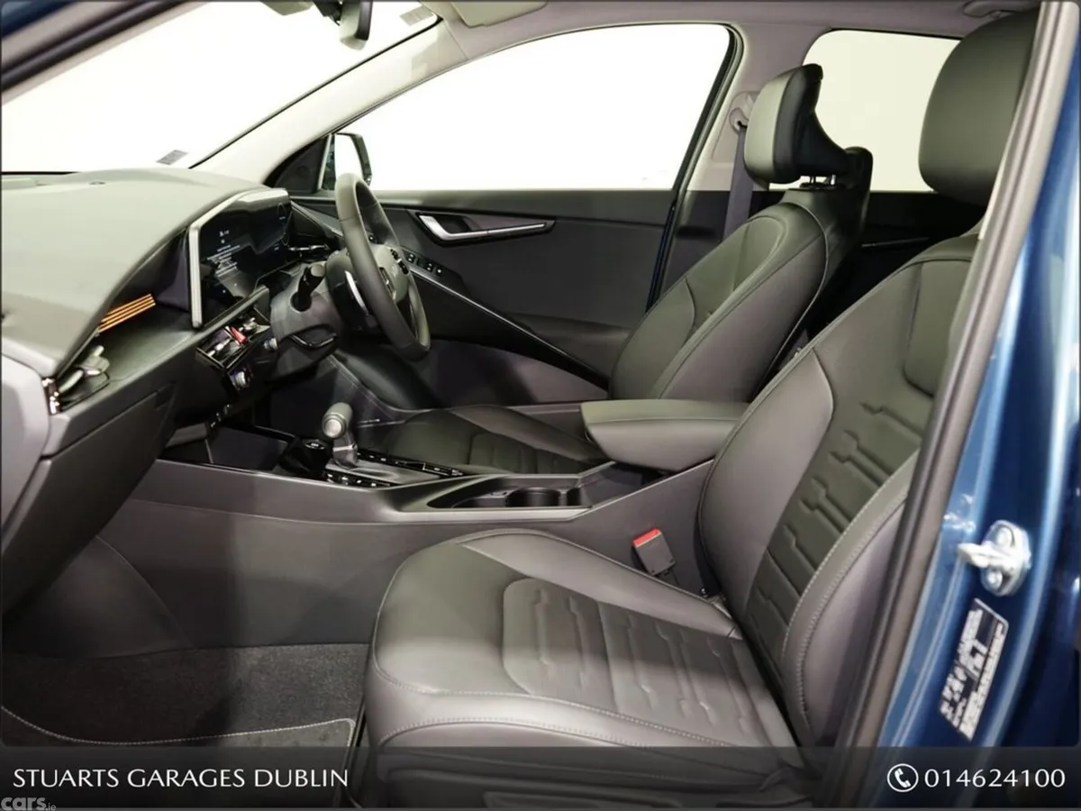Kia Niro SUV, Petrol Plug-in Hybrid, 2026, Blue