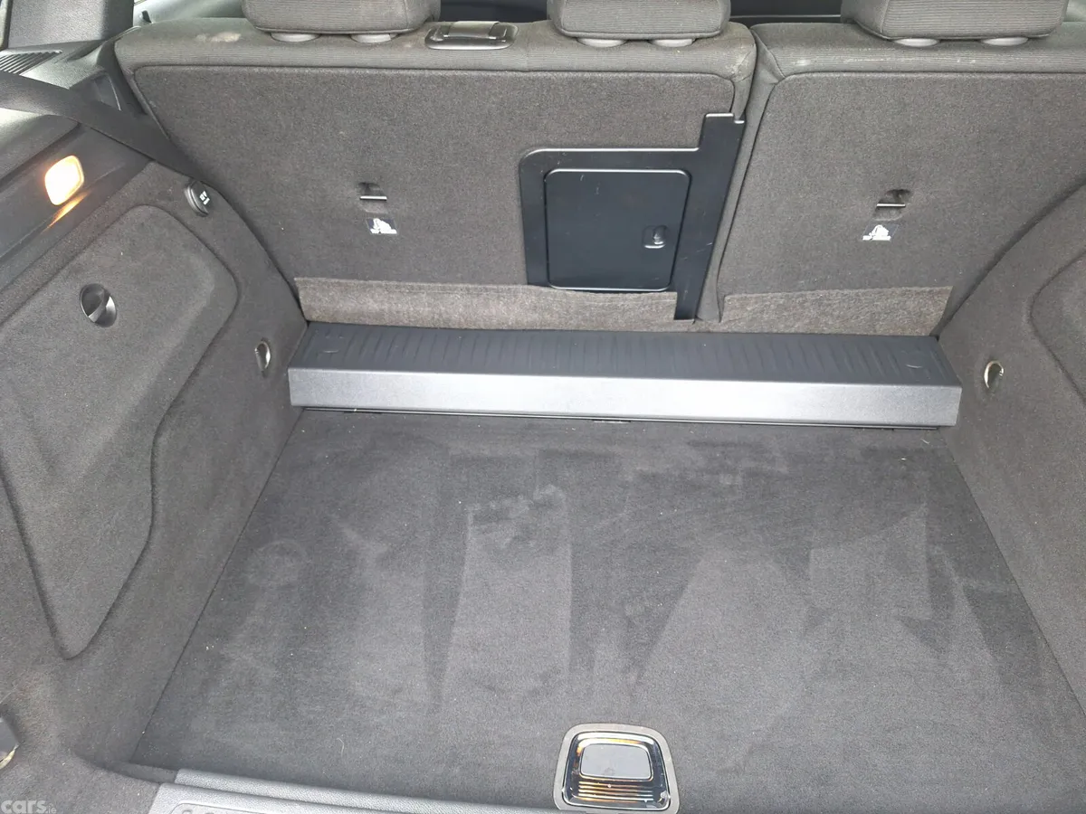 Mercedes-Benz B-Class Hatchback, Petrol, 2016, Silver