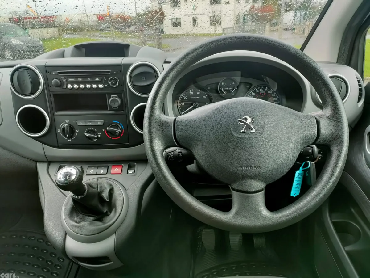 Peugeot Partner MPV, Diesel, 2018, Silver