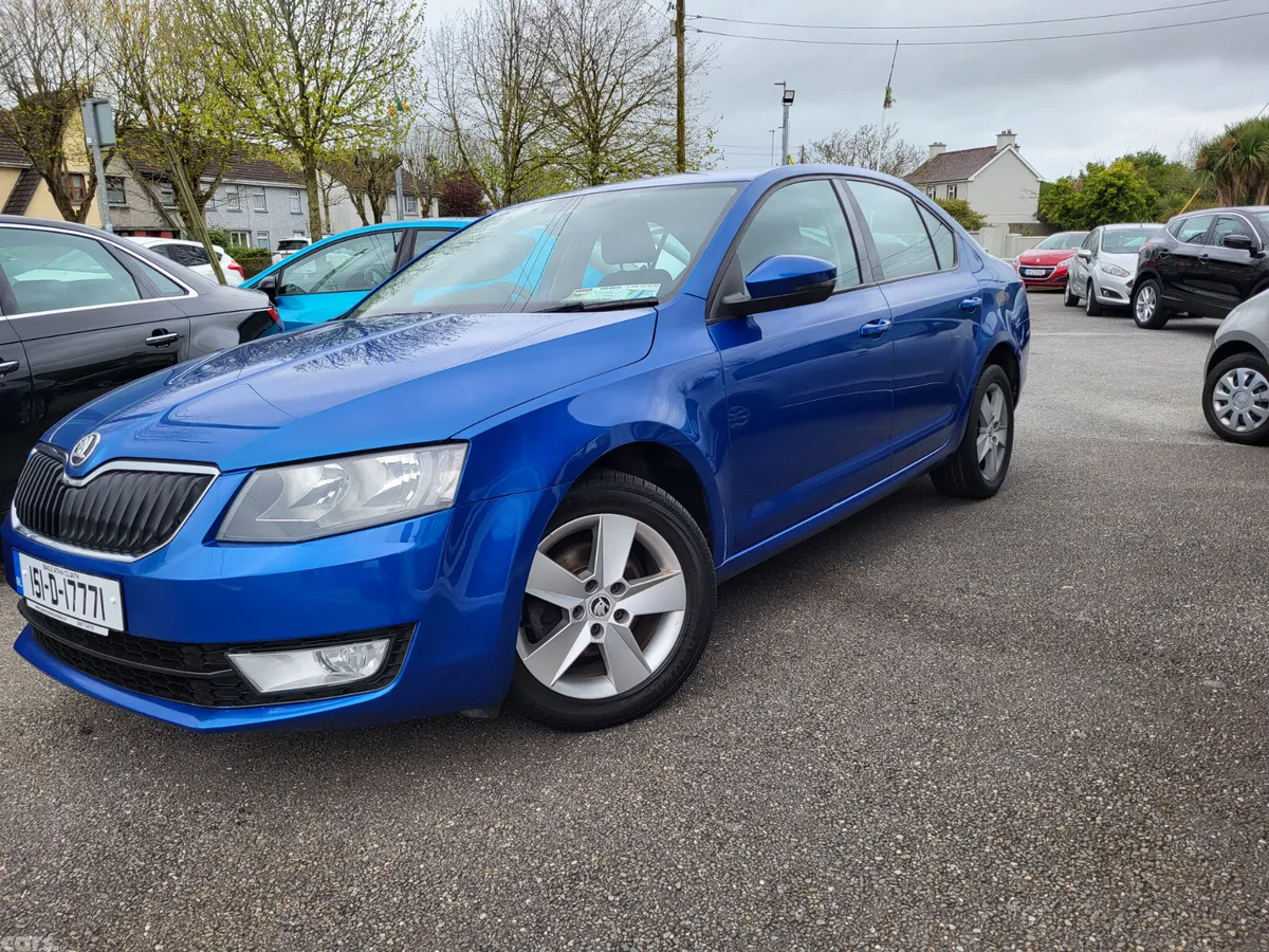 Skoda Octavia Saloon, Diesel, 2015, Blue