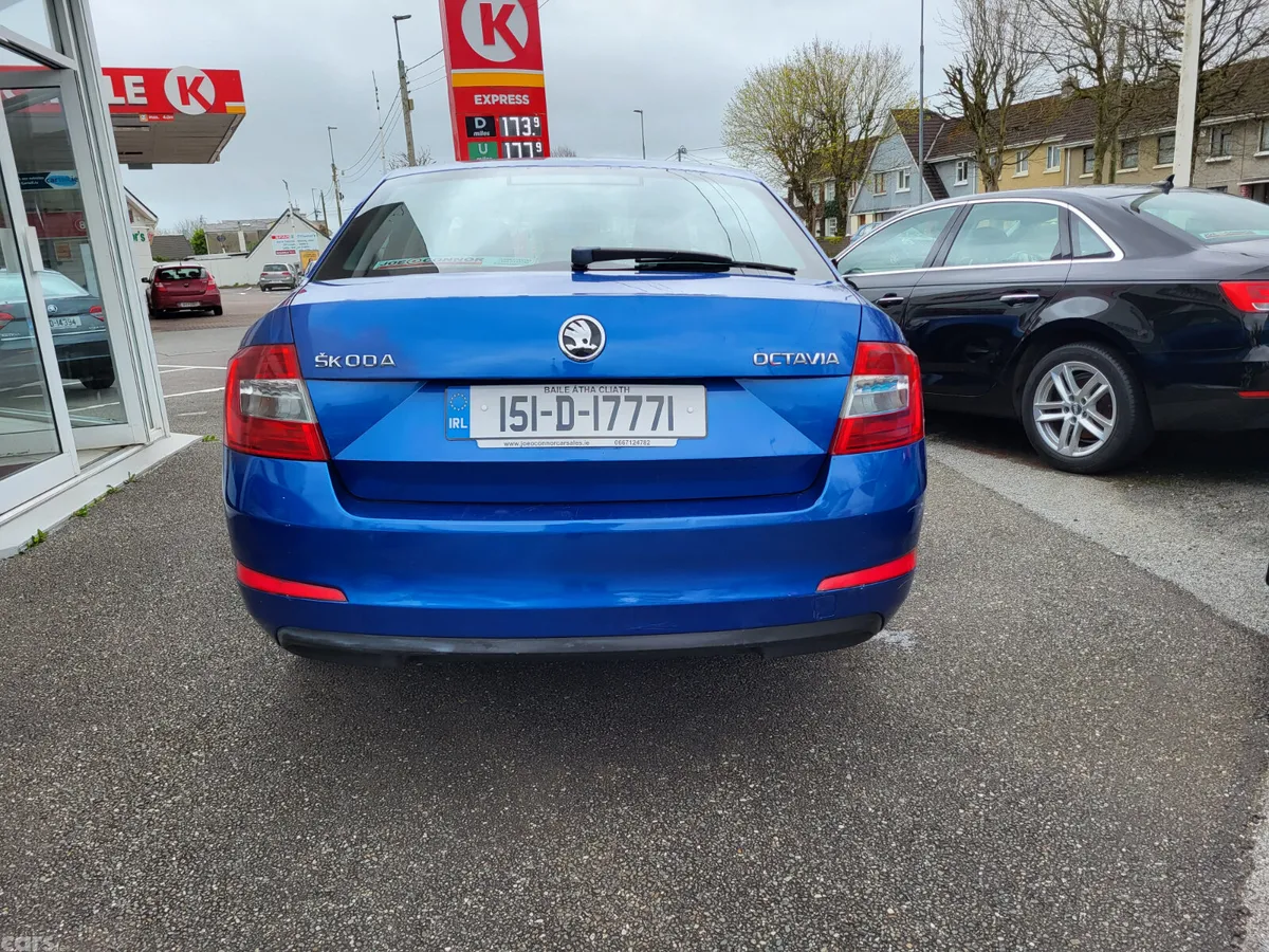 Skoda Octavia Saloon, Diesel, 2015, Blue