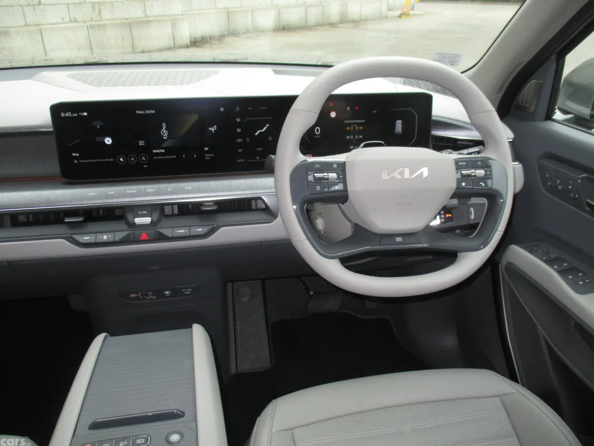 Kia EV9 MPV, Electric, 2026, Grey