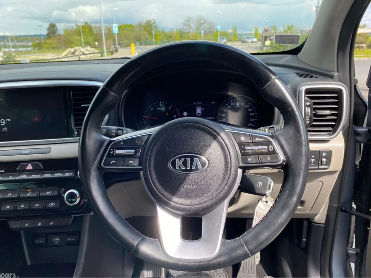 Kia Sportage MPV, Diesel, 2021, Grey