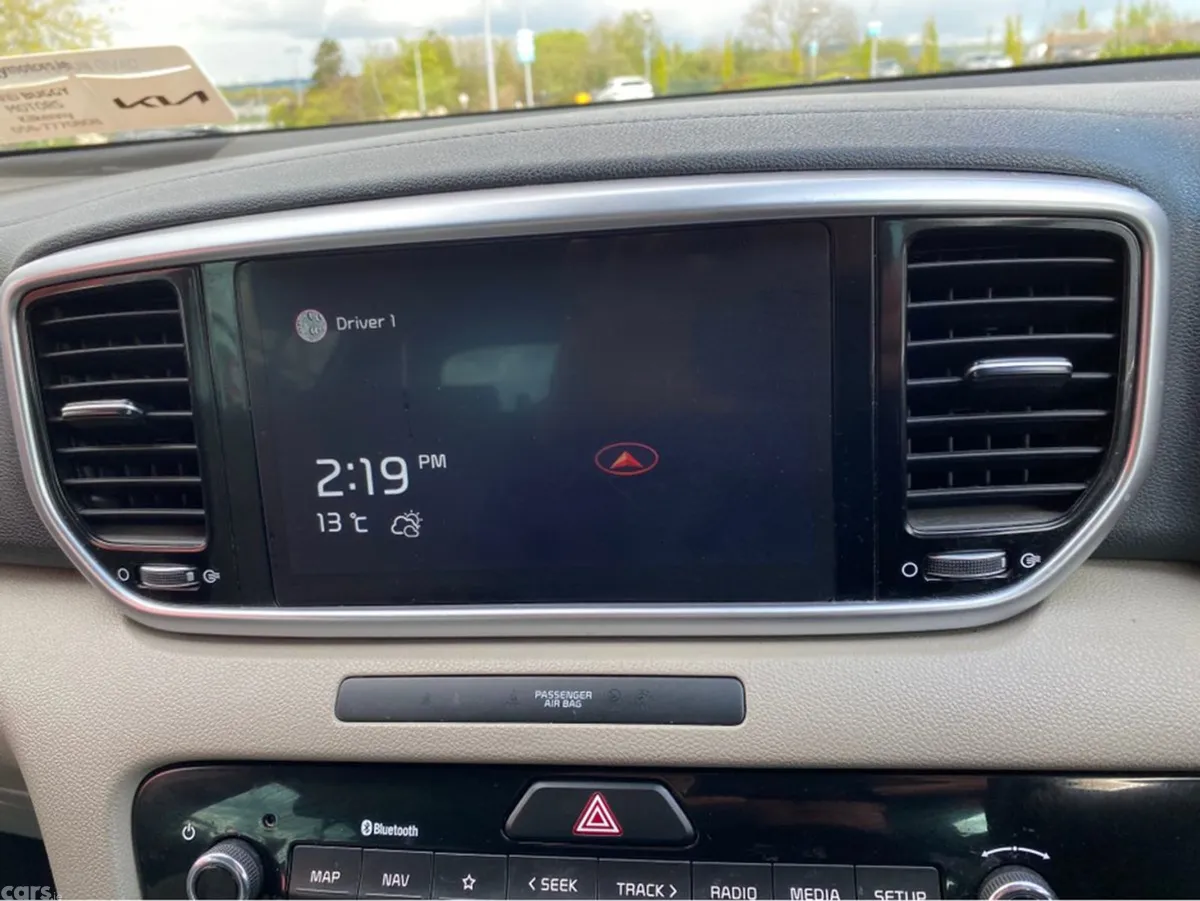 Kia Sportage MPV, Diesel, 2021, Grey