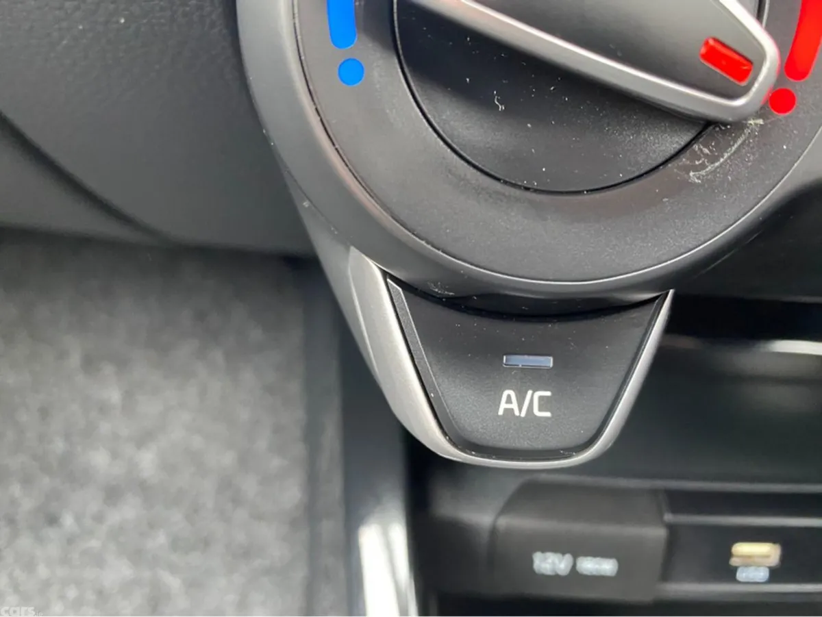 Kia Stonic Estate, Petrol, 2022, Grey