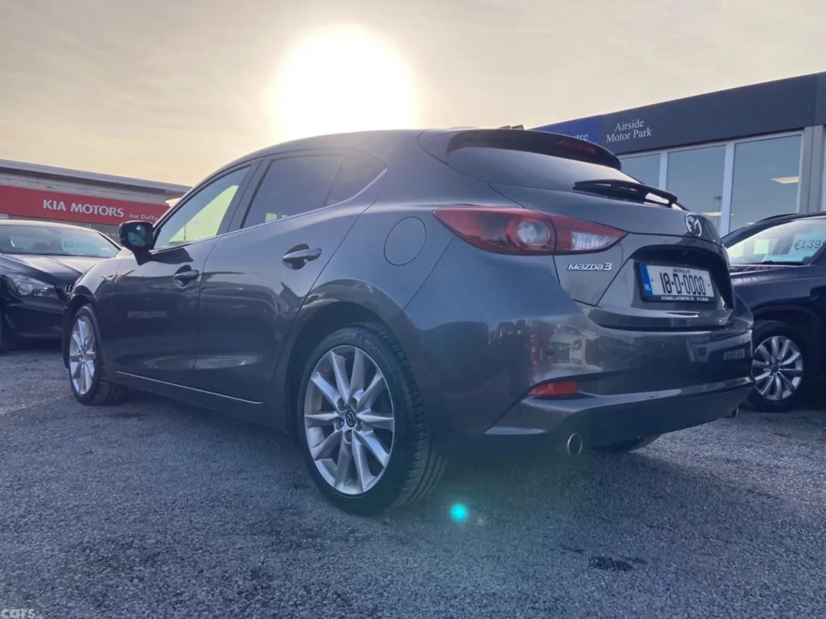 Mazda Mazda3 Hatchback, Diesel, 2018, Grey